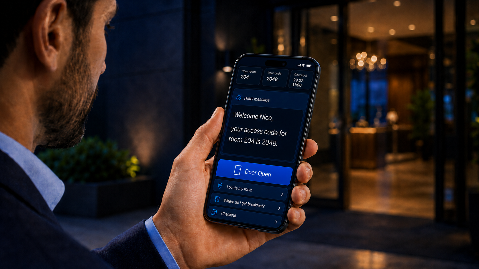 At check-in time, Nico receives his access details by email, SMS, or WhatsApp and can open the entrance from his smartphone.