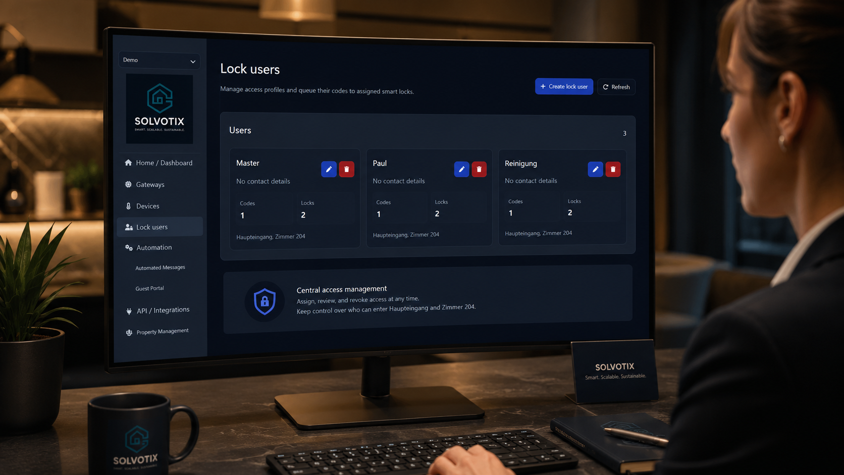 Access rights can be created, changed, or deactivated whenever needed—for a master code, manual check-in, or extended stay.